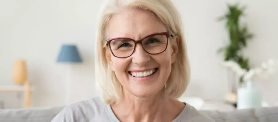 Smile with Dental Implants